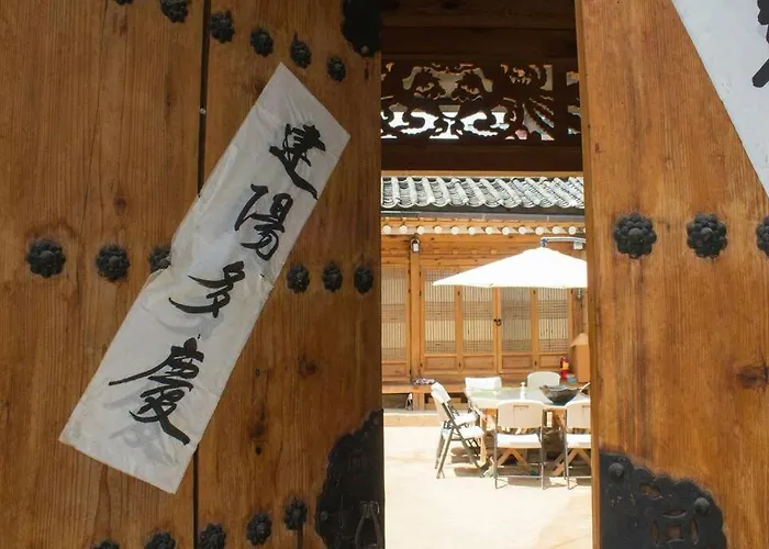 Namhyundang - Hanok Korean Traditional House Seul