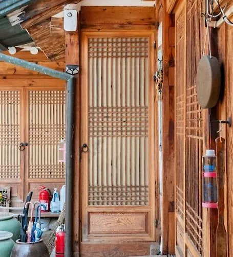 Casa de férias Namhyundang - Hanok Korean Traditional House
