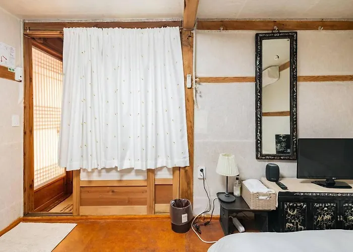 Namhyundang - Hanok Korean Traditional House Seul